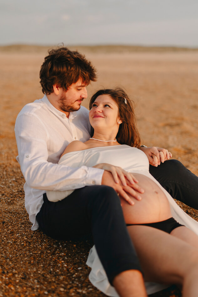 photographe-grossesse-bayonne-seance-couple-plage