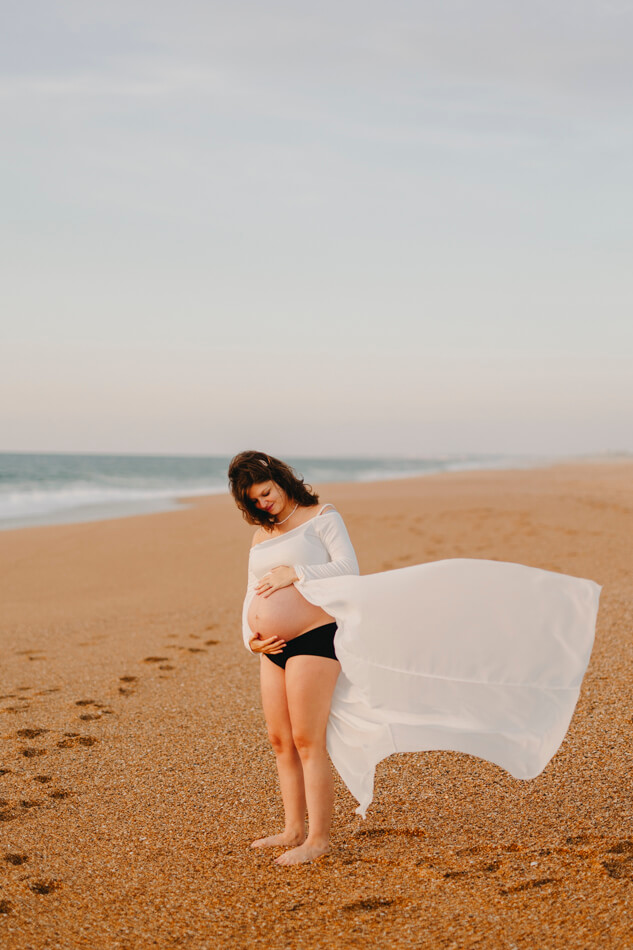 photographe-grossesse-bayonne-seance-couple-plage