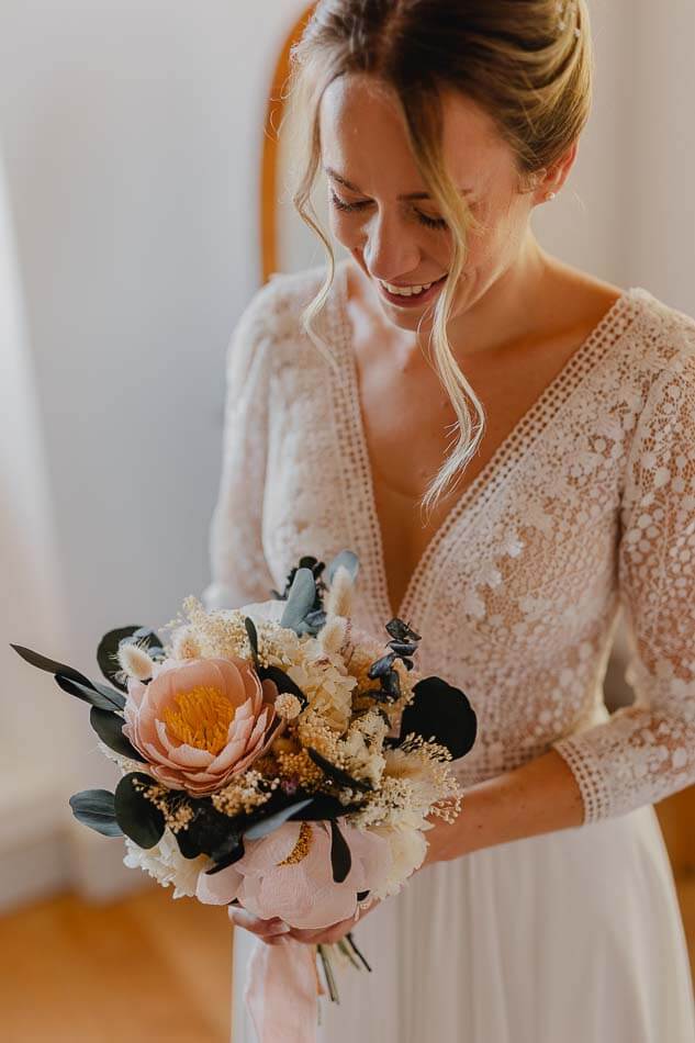 photographe-mariage-pays-basque-chateau-biscay-2022-robe
