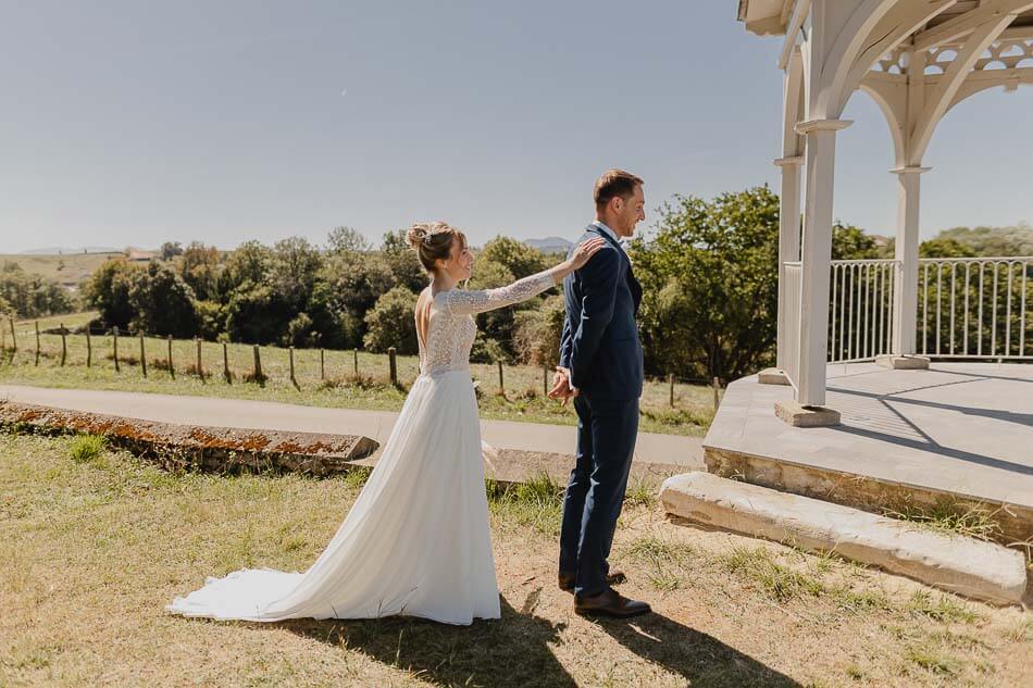 photographe-mariage-pays-basque-chateau-biscay-2022-64-first-look