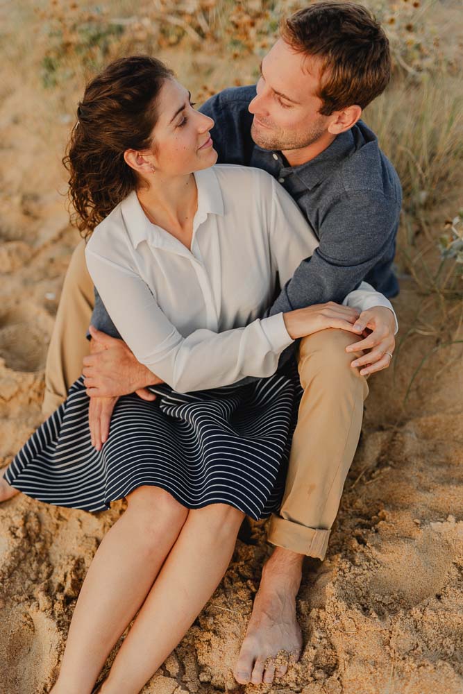 seance-photo-couple-photographe-biarritz-leo-guthertz-plage