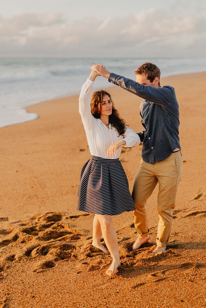 photographe-couple-biarritz-leo-guthertz-plage