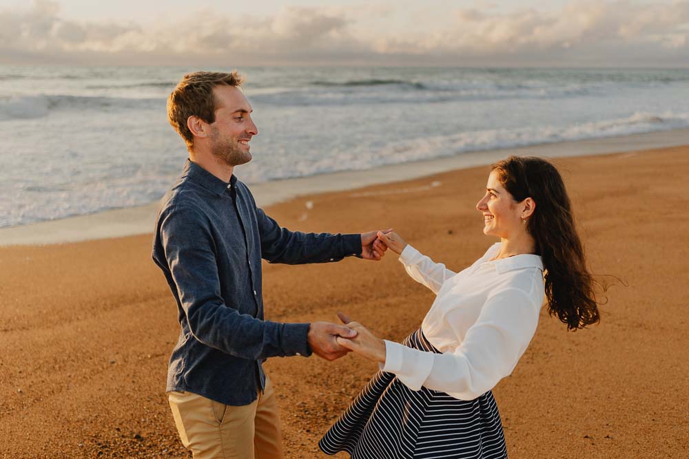 photographe-couple-biarritz-leo-guthertz-plage