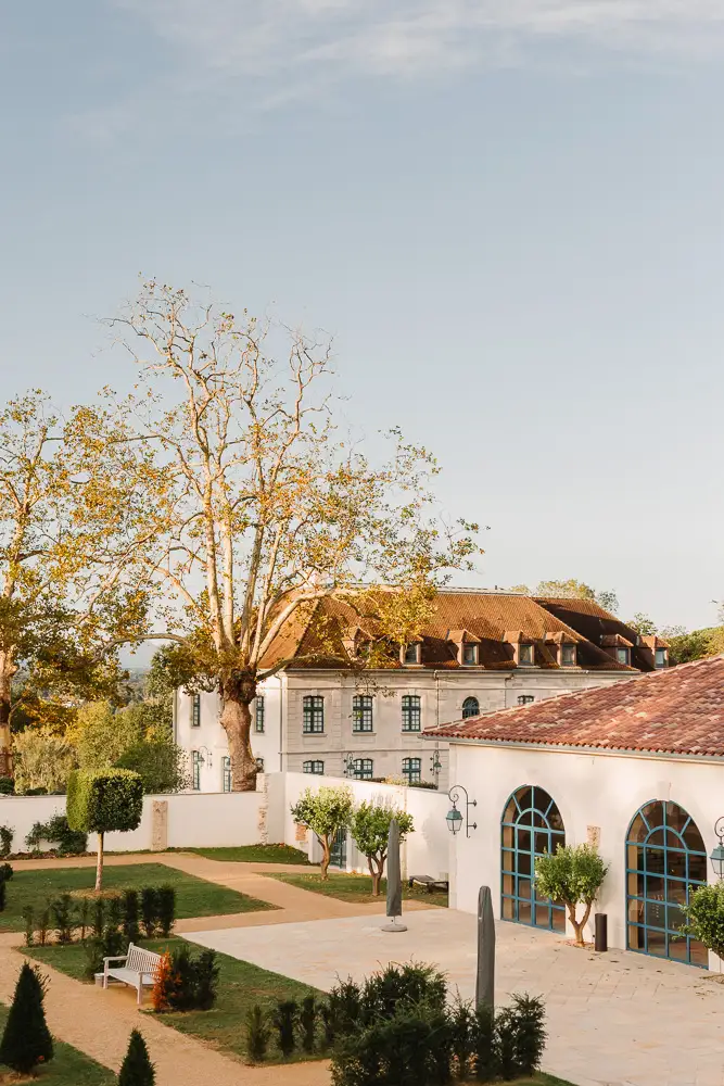 mariage-chateau-de-larraldia-preparatifs-photographe-leo-guthertz