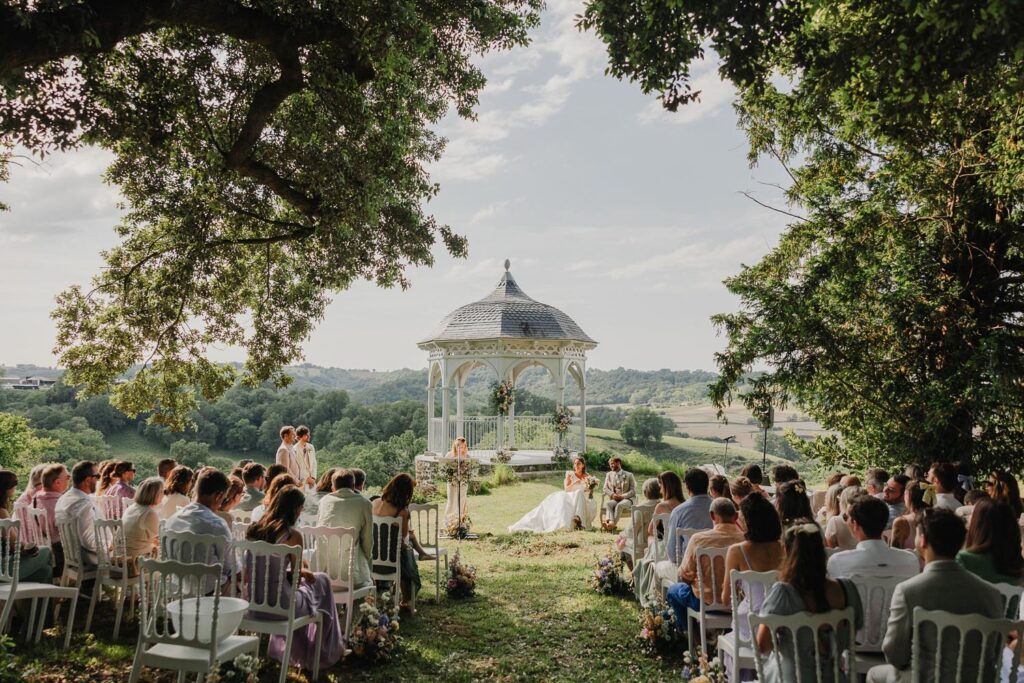 cérémonie de mariage laïque au domaine du château de biscay