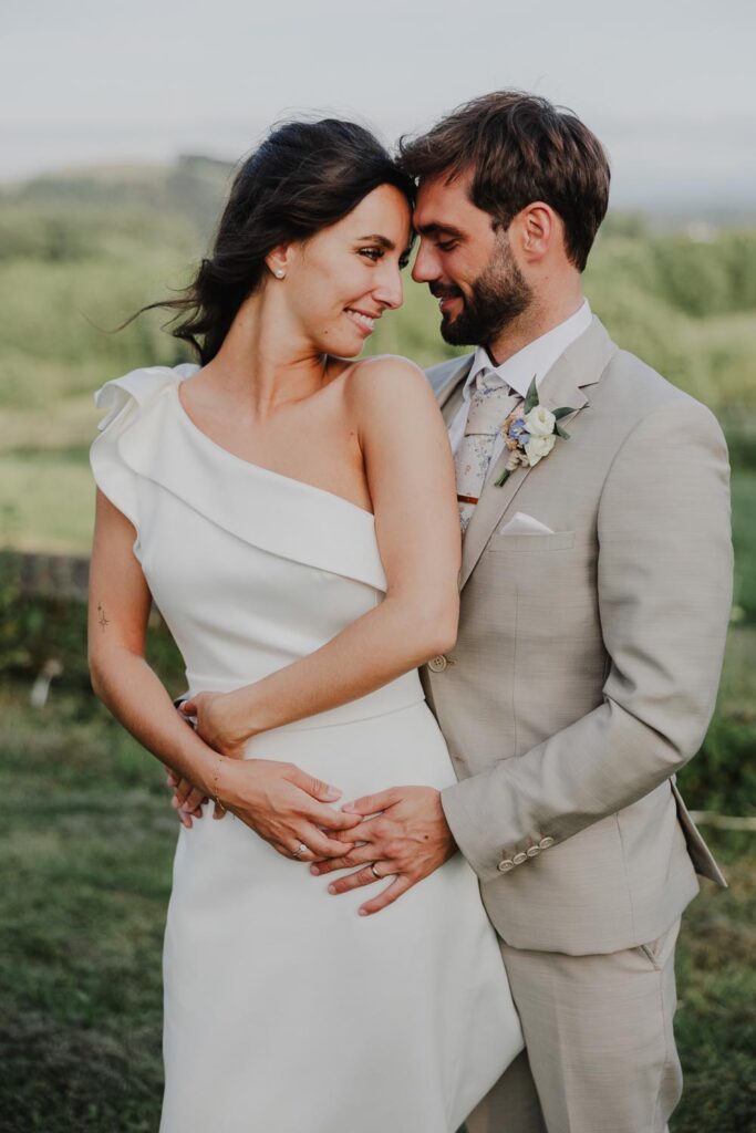 séance photo couple pendant leur mariage au chateau de biscay