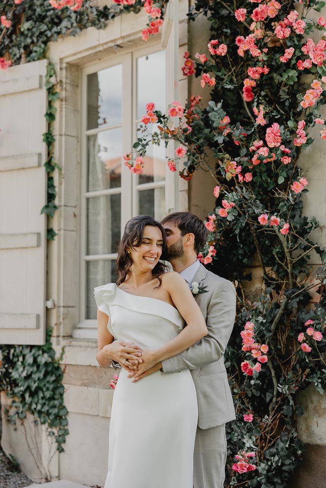 photos de couple lors d'un mariage au chateau de biscay
