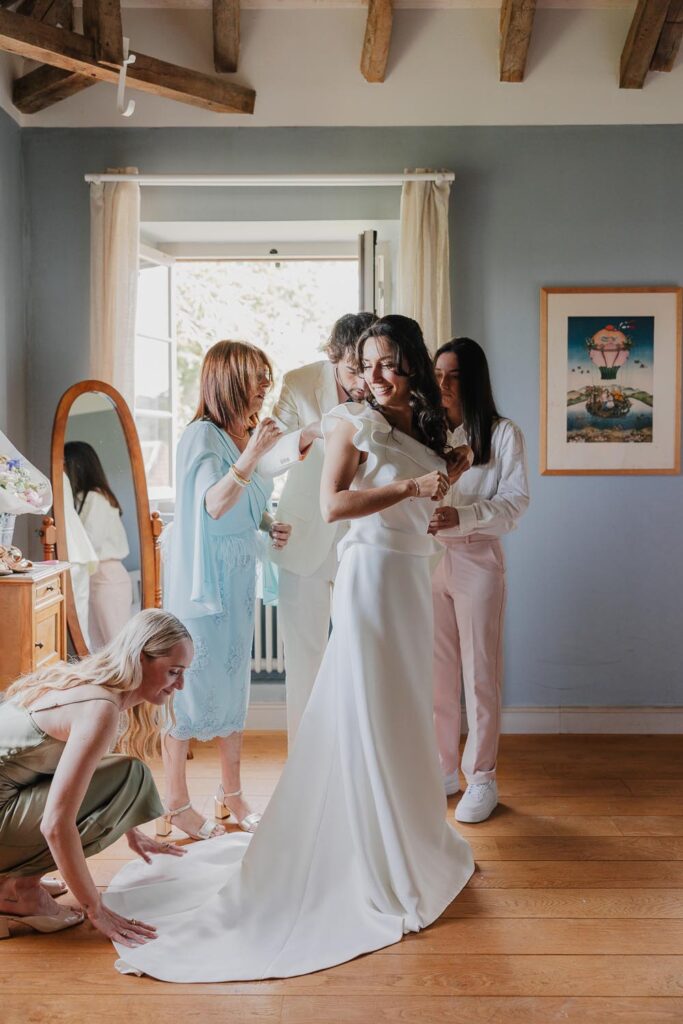 mariée qui se prépare au chateau de biscay