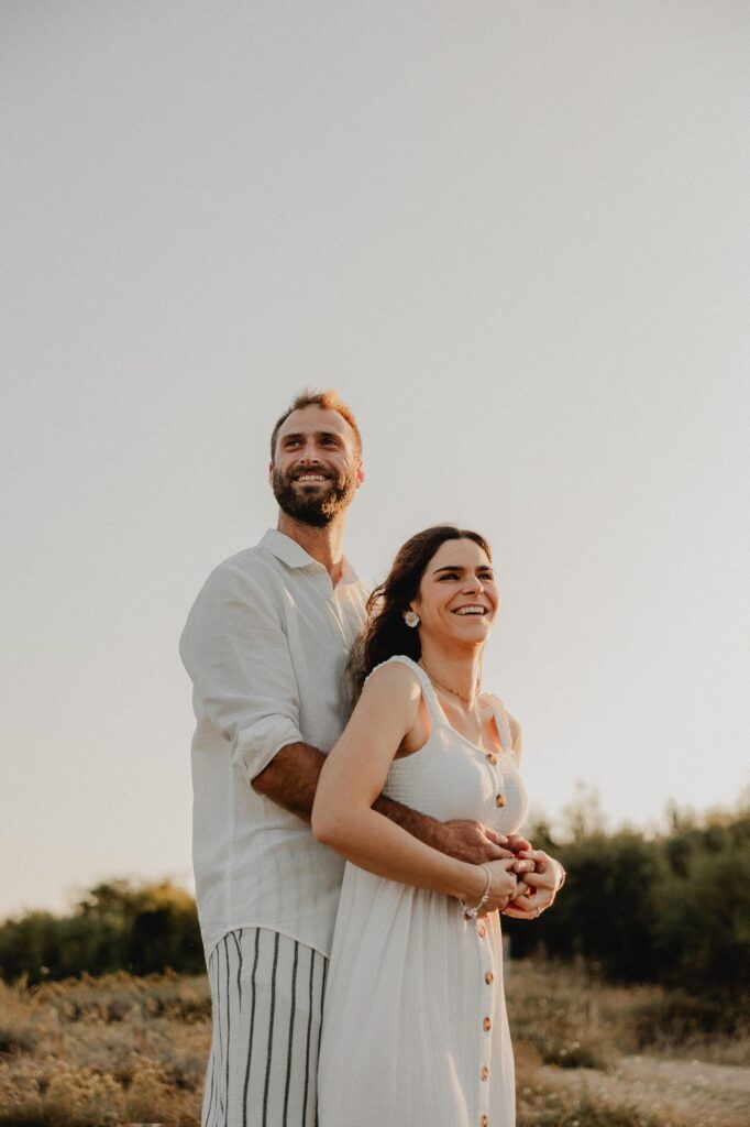 couple en séance photo sur une plage landaise